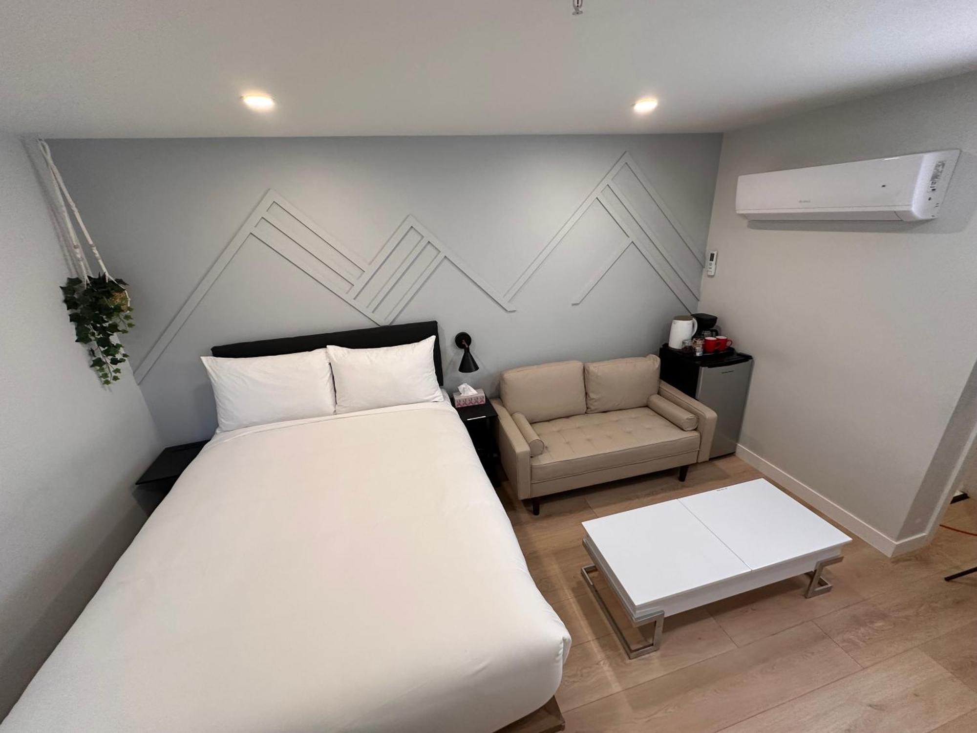 The Oak Hotel Нелсън Екстериор снимка